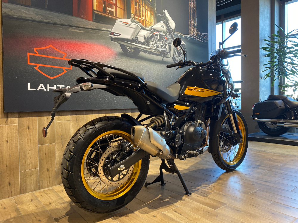 Royal Enfield Himalayan 450 Hanle Black (Premium / бескамерные шины) 2025