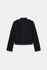 КОРОТКАЯ КУРТКА С ДЕКОРАТИВНЫМИ ЗАСТЁЖКАМИ — ZARA