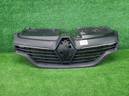Решетка радиатора Renault Logan 2 (2014-2018)
