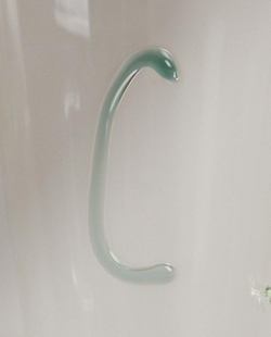ZARA HOME КРУЖКА ИЗ БОРОСИЛИКАТНОГО СТЕКЛА С БУКВОЙ C, СВЕТЛО-БИРЮЗОВЫЙ