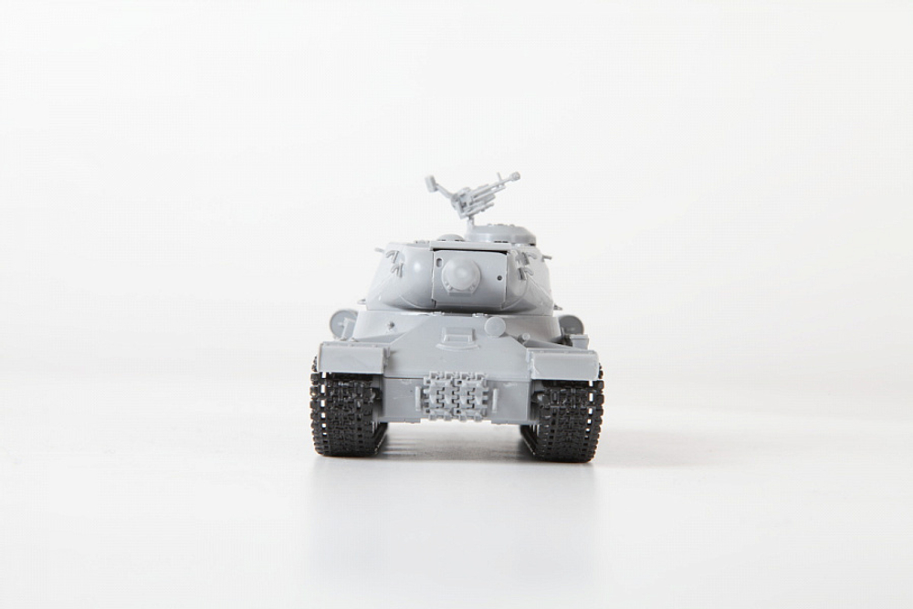 Советский тяжелый танк ИС-2