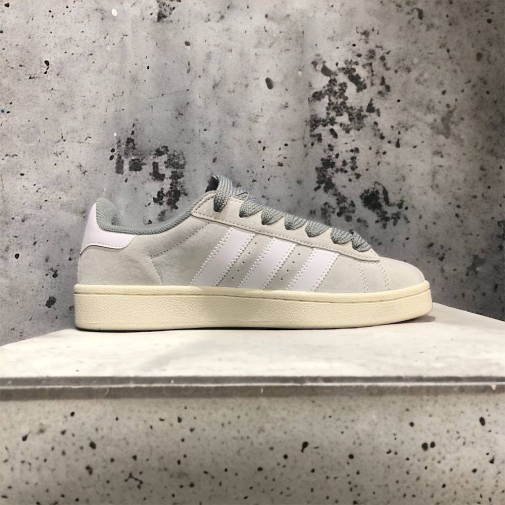 Adidas Campus • Gray