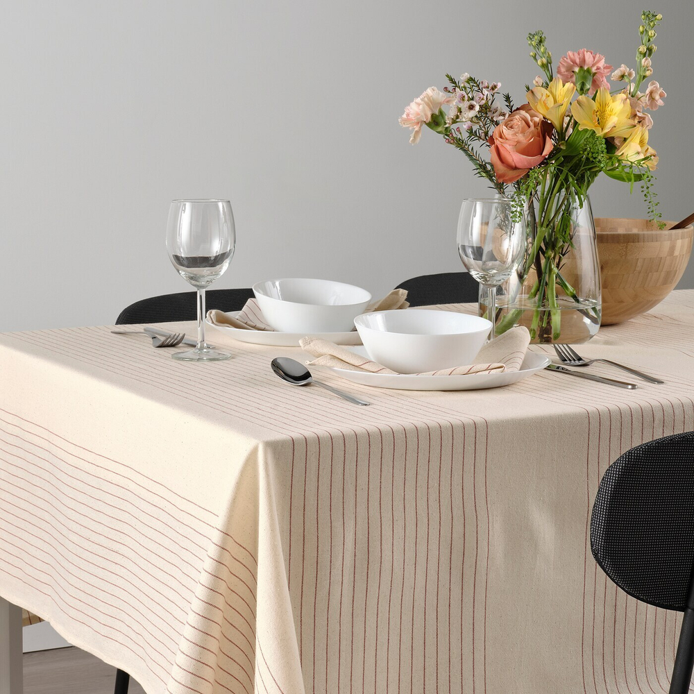 IKEA VIPPSTARR  (ИКЕА ВИППСТАРР)  -  Скатерть, полосатый узор, красный/натуральный, 150x150 см