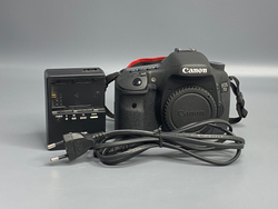 Canon EOS 7D 10 000 кадров.