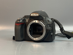 Nikon D3100 Kit 18-55mm 12.234 Кадров