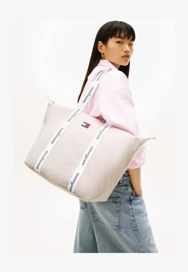 Сумка TOMMY JEANS TJW ESS DAILY TOTE