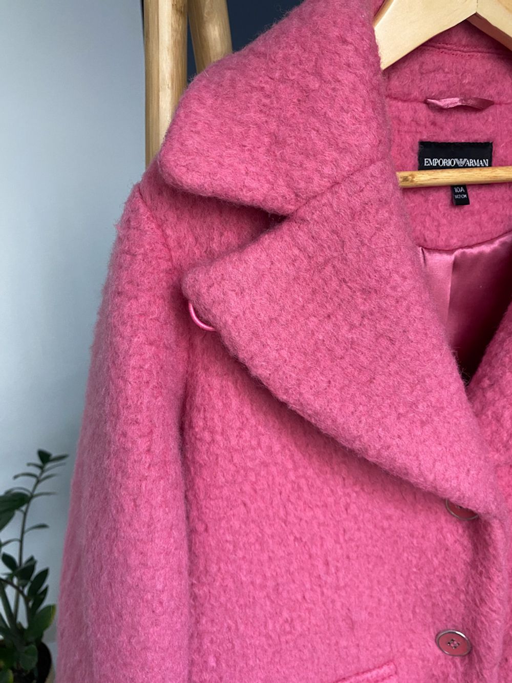 Шерстяное пальто  Armani, 140