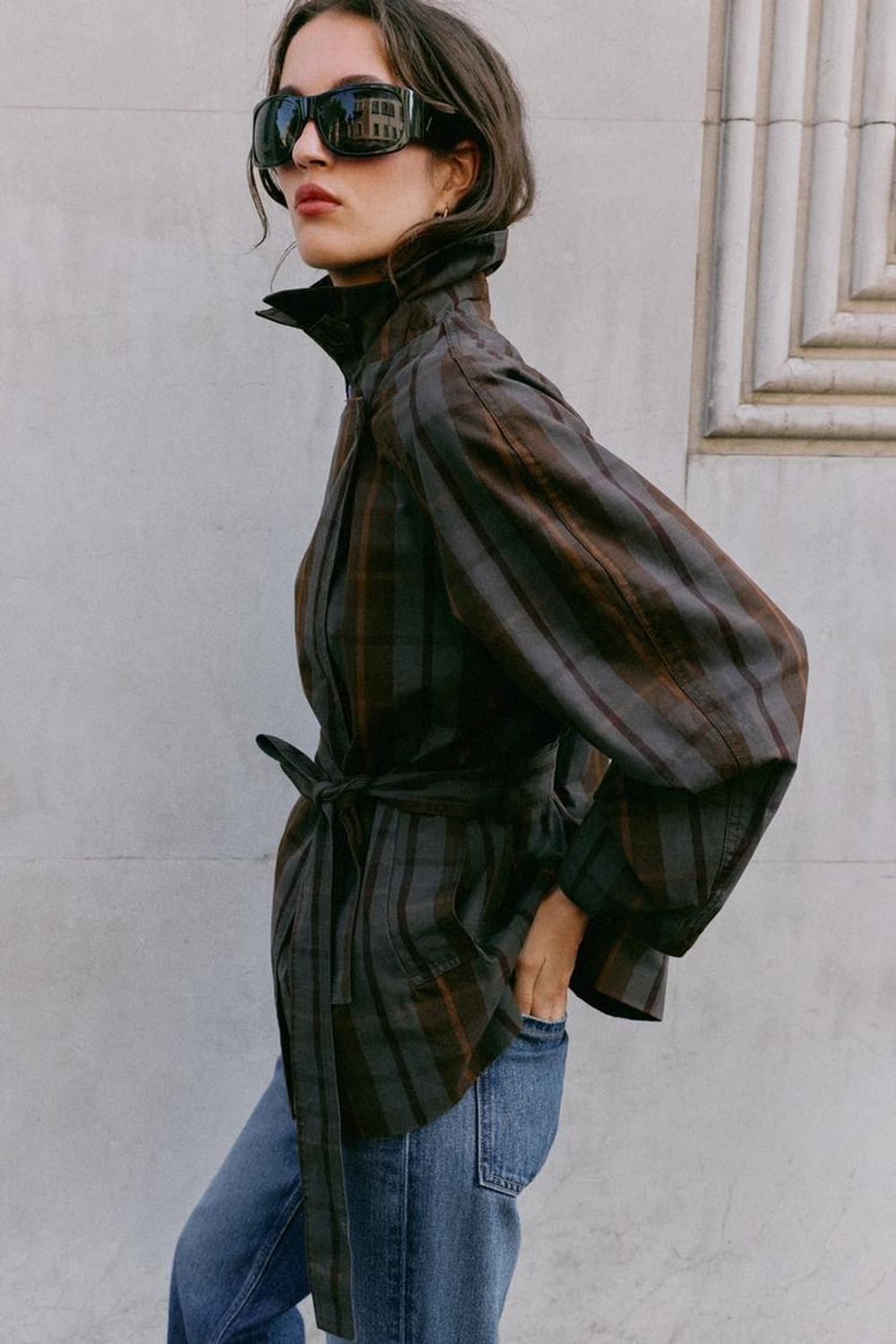 ZARA ТРЕНЧ В КЛЕТКУ С ПОЯСОМ, КОРИЧНЕВО-СИНИЙ