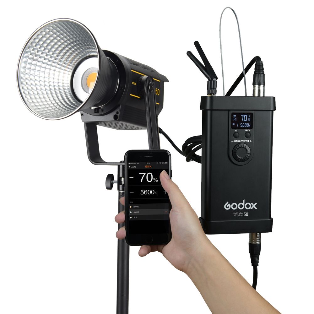 Светодиодный осветитель Godox VL150