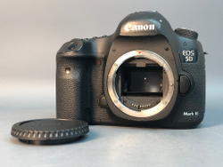 Canon EOS 5D Mark III, 242844 кадров пробега