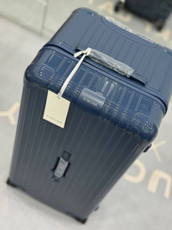 Дорожный чемодан Rimowa Trunk Plus