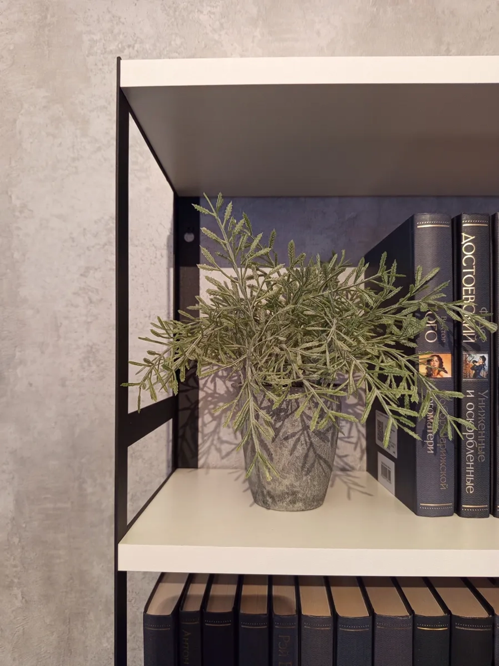 Полка настенная книжная тройная лофт Белая