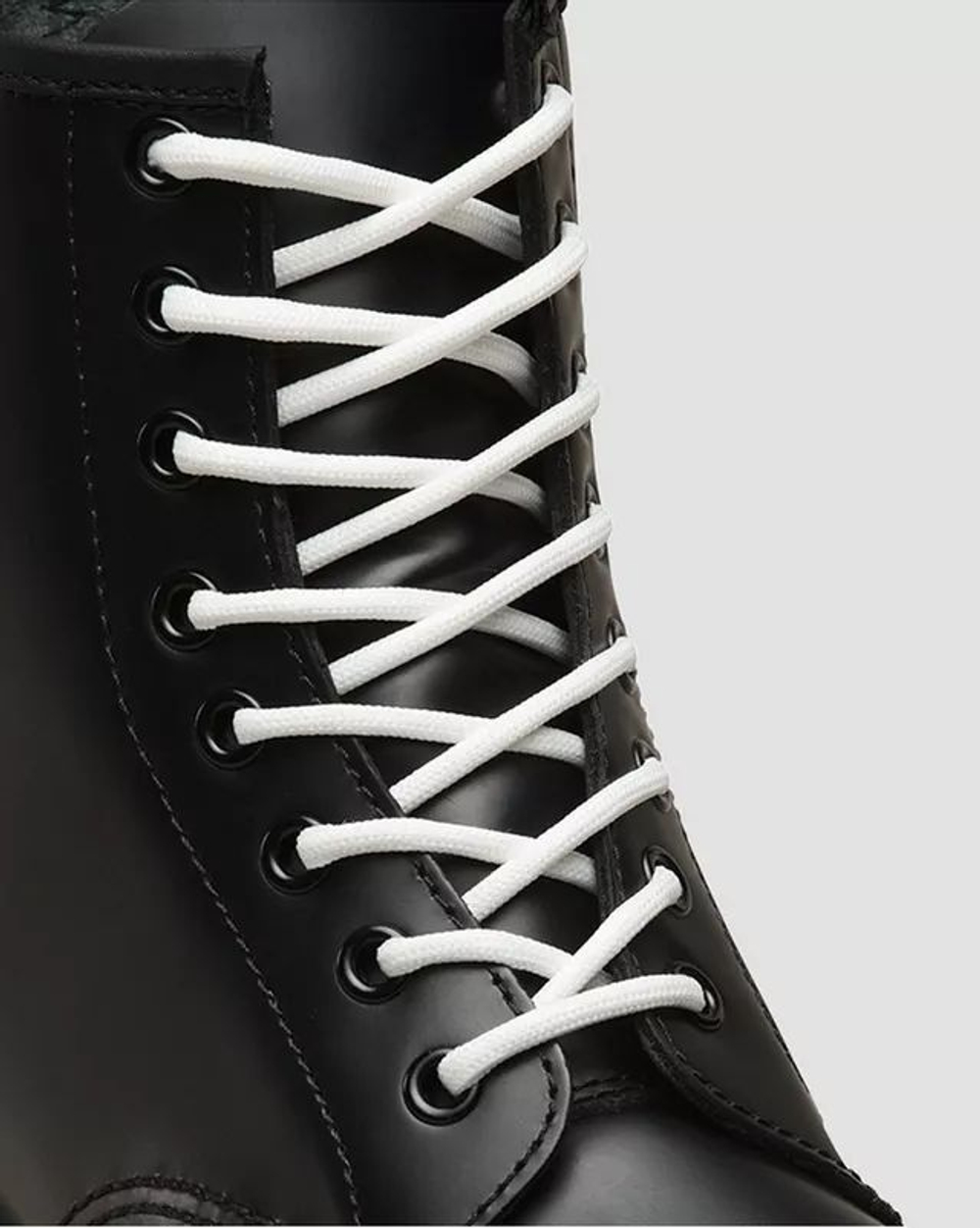 Шнурки DR. MARTENS белые круглые 140 см на 8-10 петель (Из Финляндии)