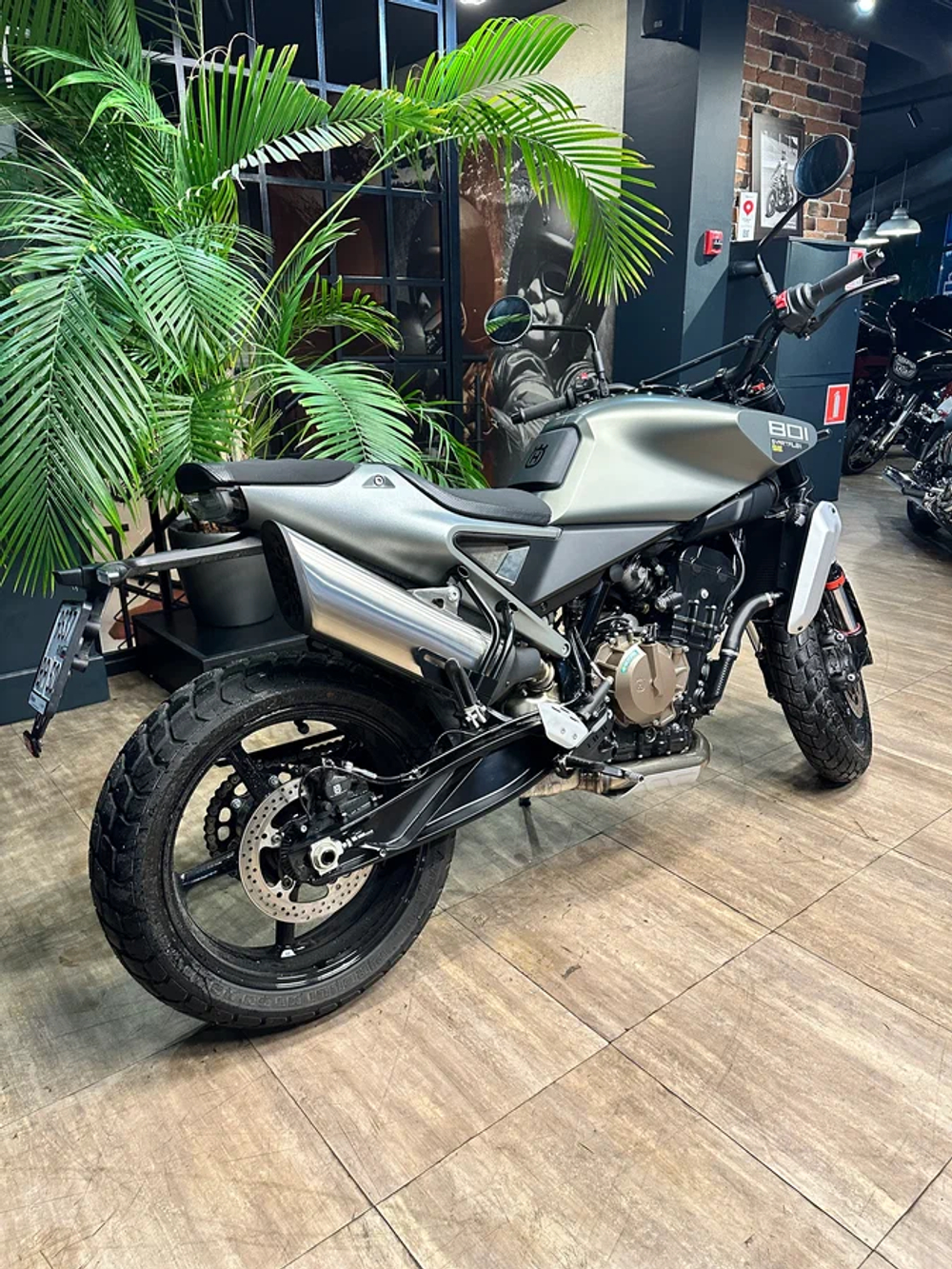 Husqvarna Svartpilen 801, 2026