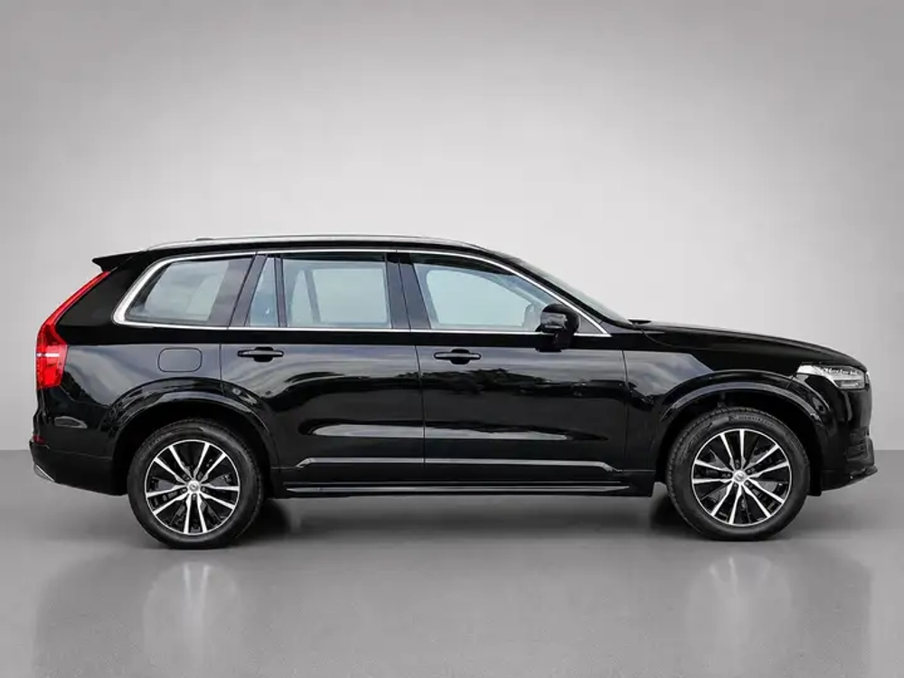 Volvo XC90 2.0 B5 AWD Momentum Pro (7 мест)