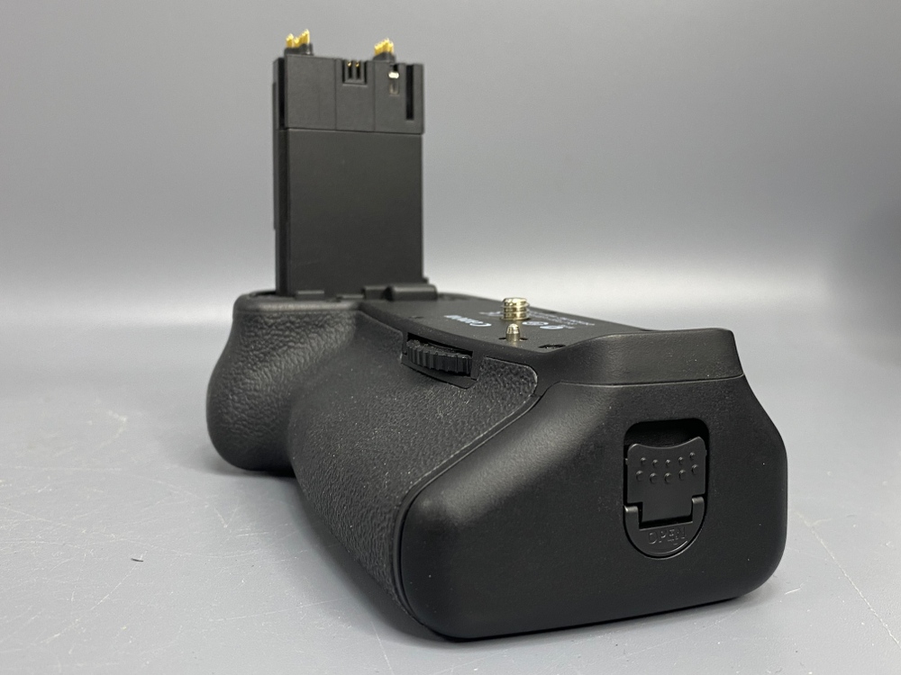 Canon BG-E13