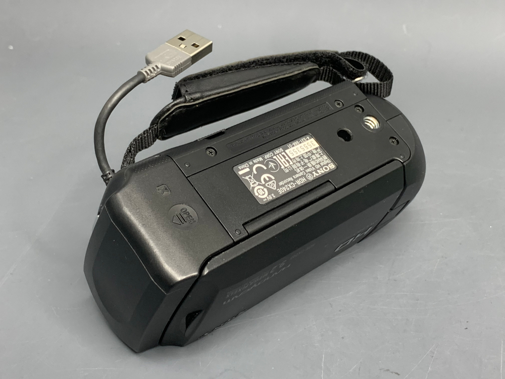 Sony HDR-CX240E