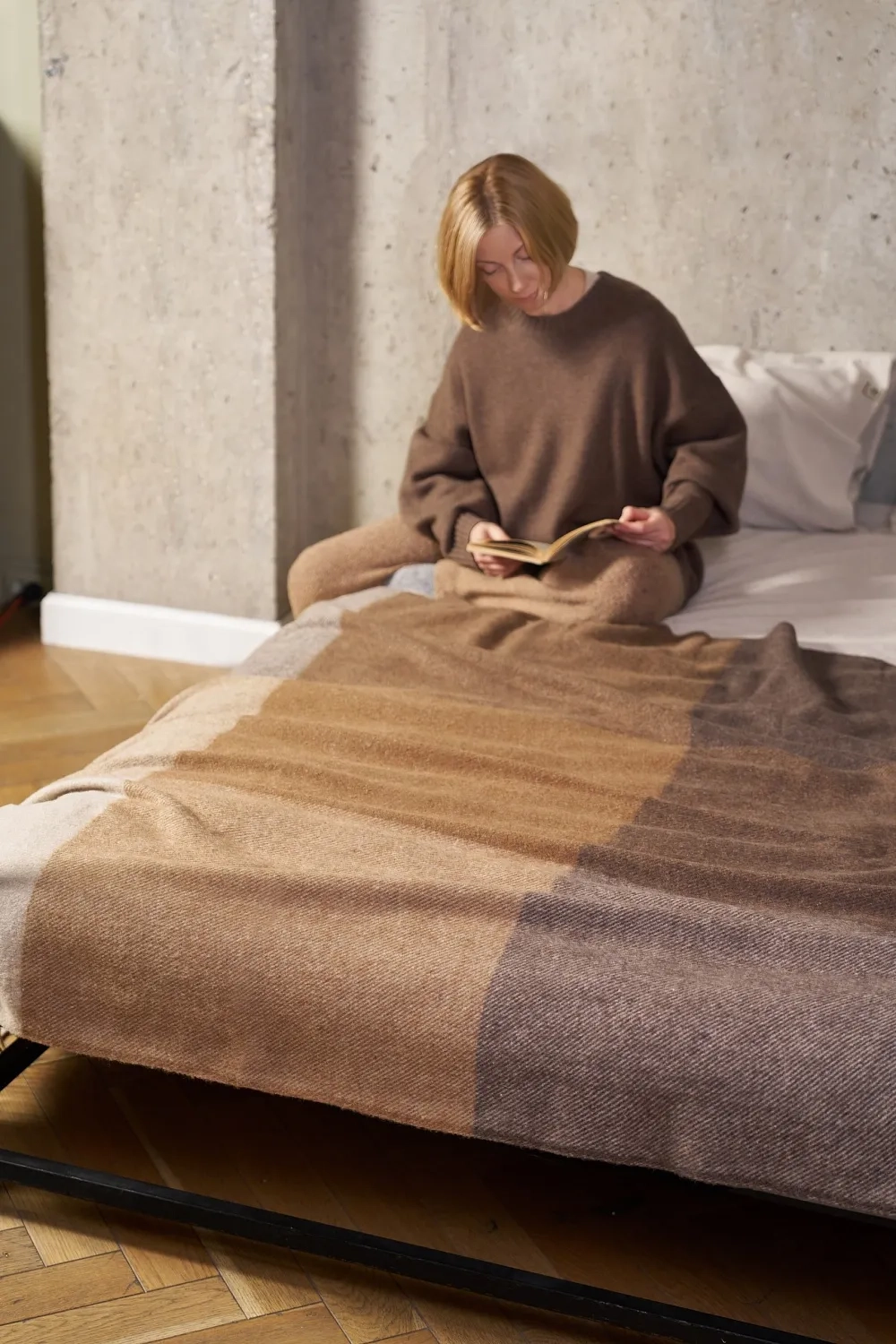 Плед Luxberry Woolen Бежево-коричневый