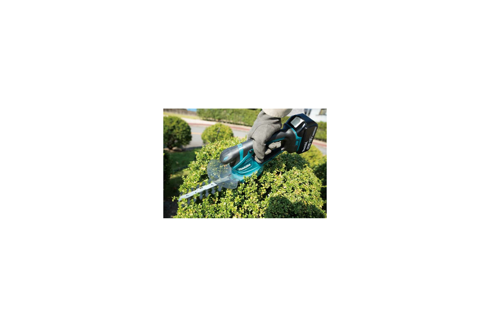 Аккумуляторные ножницы для травы Makita LXT 18В BL1815N DUM111SYX
