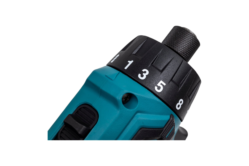 Аккумуляторная дрель-шуруповерт Makita CXT DF033DZ