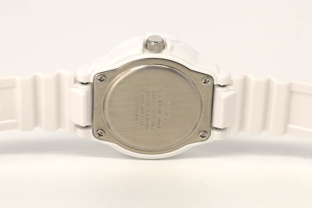 Часы Casio LRW-200H-7E2