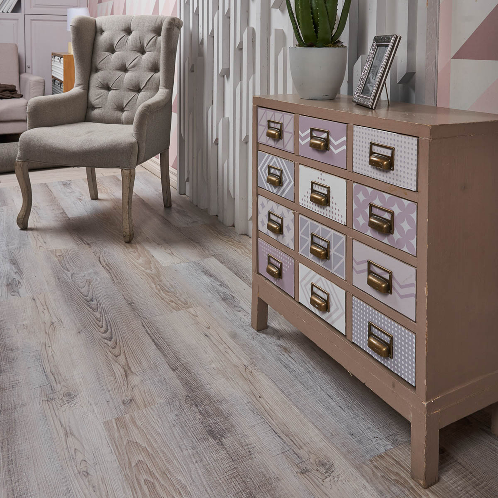 Кварцвиниловая плитка CERAMO VINILAM WOOD Дуб Андер 4949 - Магазин напольных покрытий в Екатеринбурге. MAXI ПОЛ