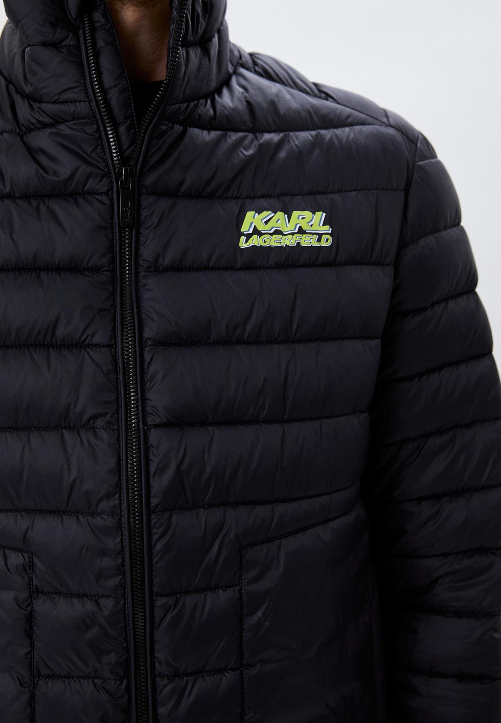 Куртка LAGERFELD 505083 черная, зеленым лого