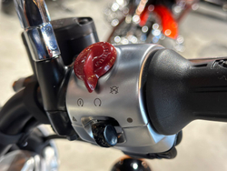 Royal Enfield Super Meteor 650 Astral Black (Base)