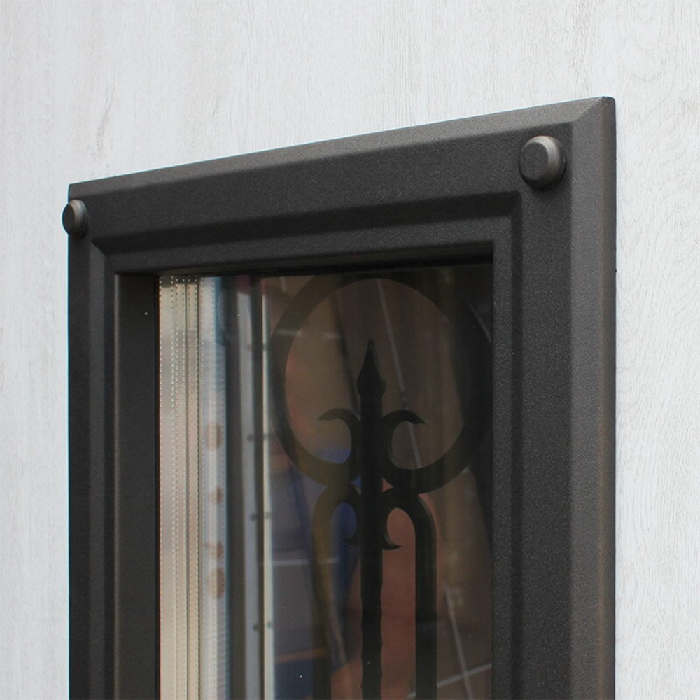 "Grand Lux light 2" с окном и лазерной резкой (терморазрыв 3к).