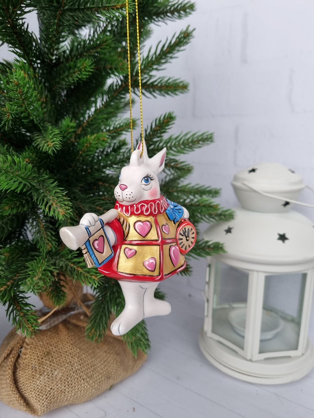 Кролик из Алисы ёлочная фарфоровая игрушка