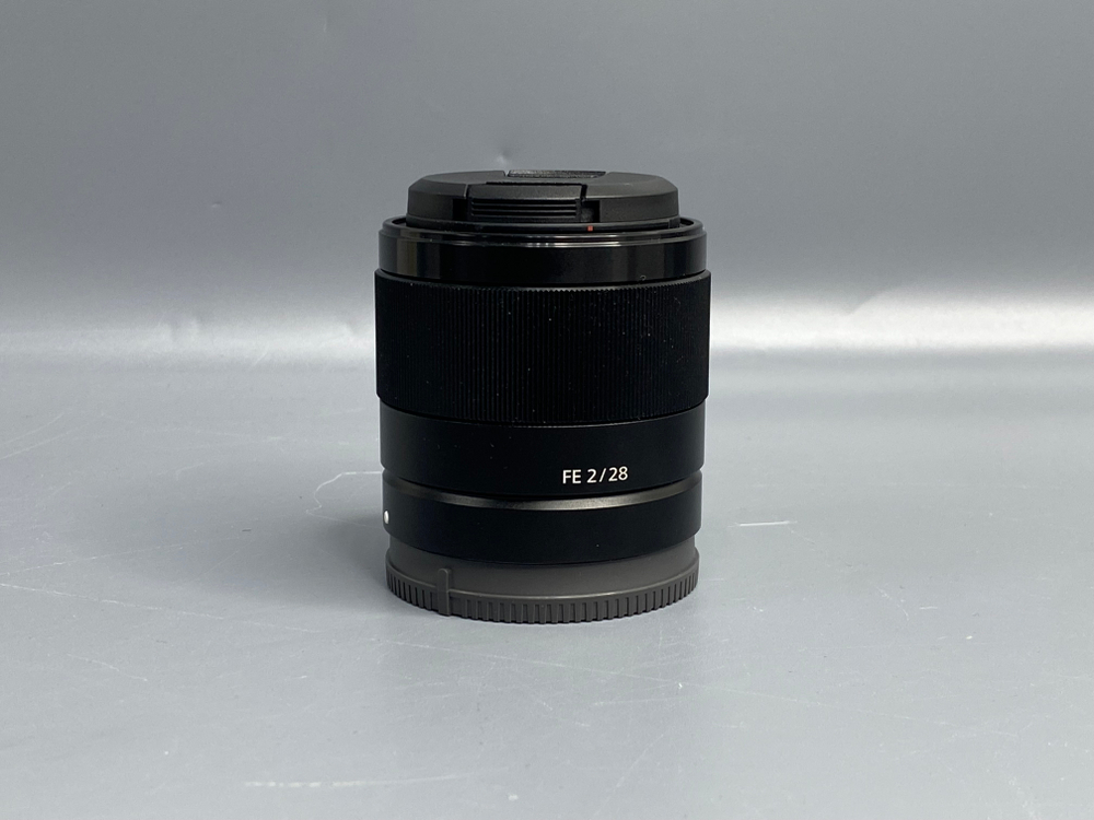 Sony FE 28mm f/2