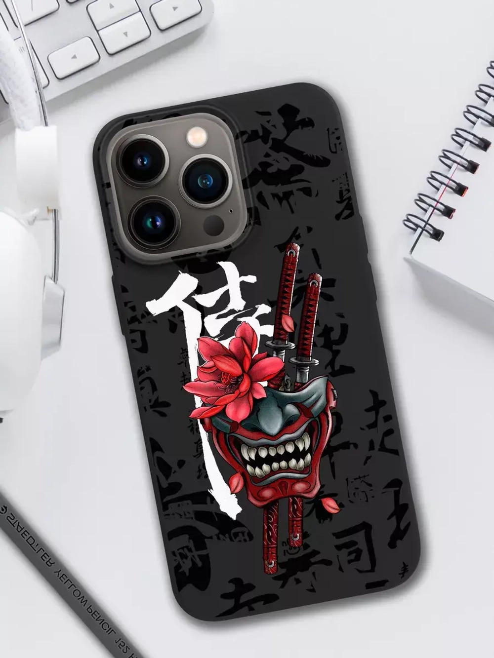 Чехол на iPhone 13 Pro с принтом