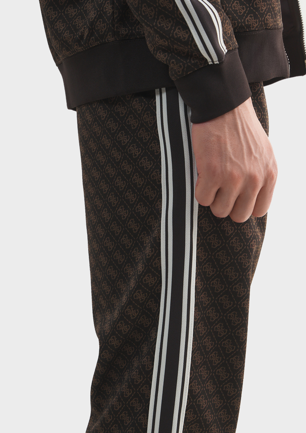 Брюки спортивные GUESS