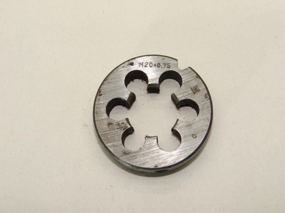Плашка М20х0,75 d=45мм