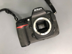 Nikon D300S 8.020 кадров