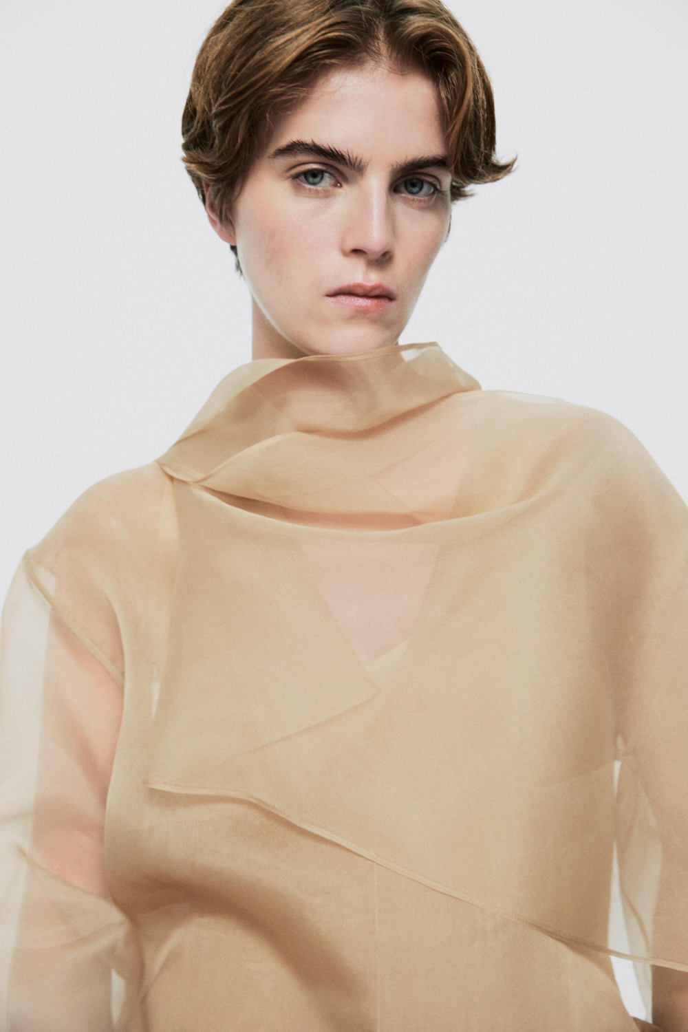 Massimo Dutti Блузка из органзы с драпировкой и отделкой в ​​виде шарфа - Limited Edition, цвет шампанского