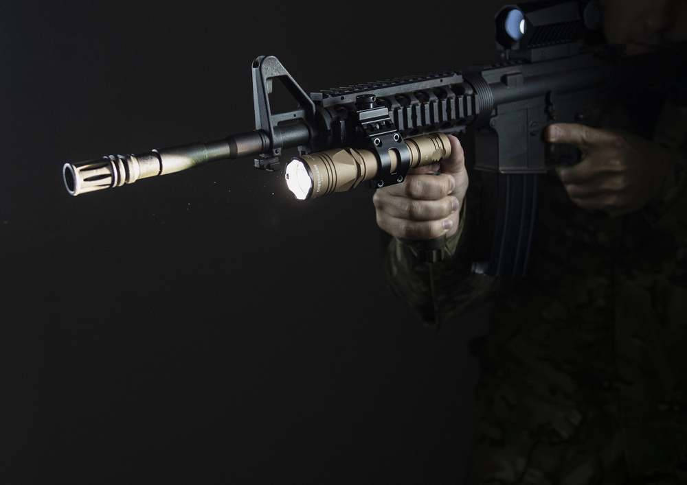 Тактический фонарь Armytek Dobermann Pro Magnet USB Sand (теплый свет)