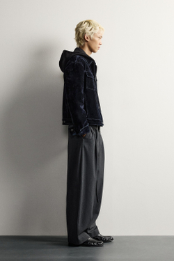 ZARA УКОРОЧЕННАЯ ДЖИНСОВАЯ КУРТКА С ФЛОКОМ, СИНИЙ