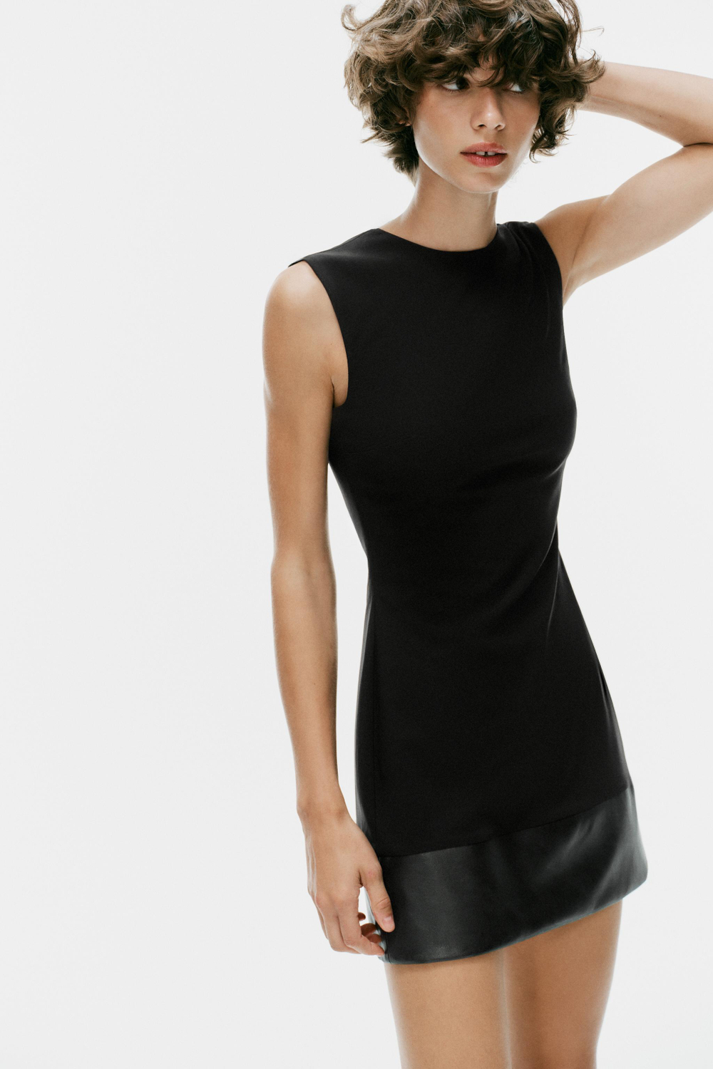 КОМБИНИРОВАННОЕ МИНИ-ПЛАТЬЕ — ZARA