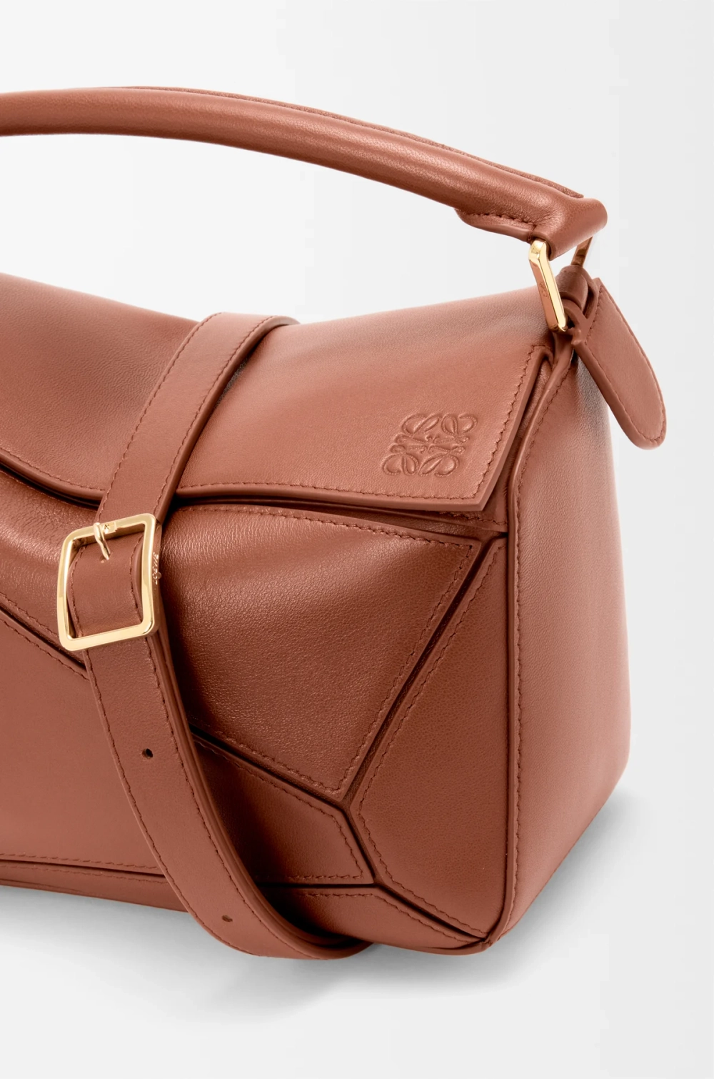 Loewe Маленькая сумка натуральной кожи, коричневый