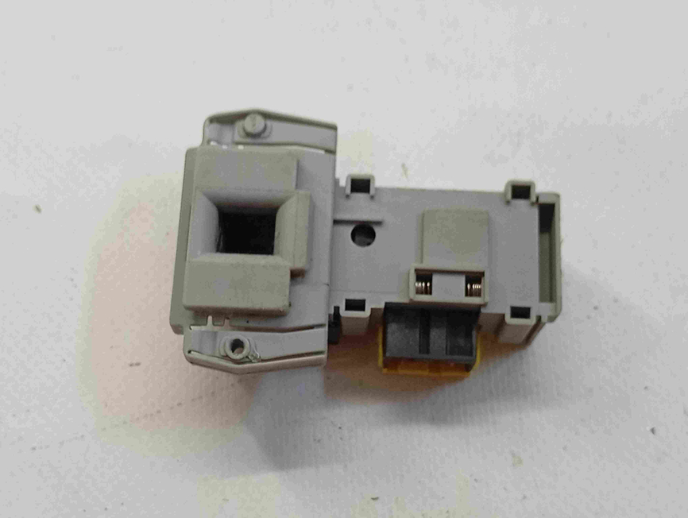 CS41052D1207 кт290 Блокировка люка стиральной машины Candy CS41052D1207 б/у