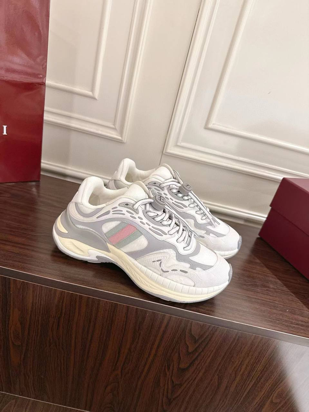 Кроссовки Gucci