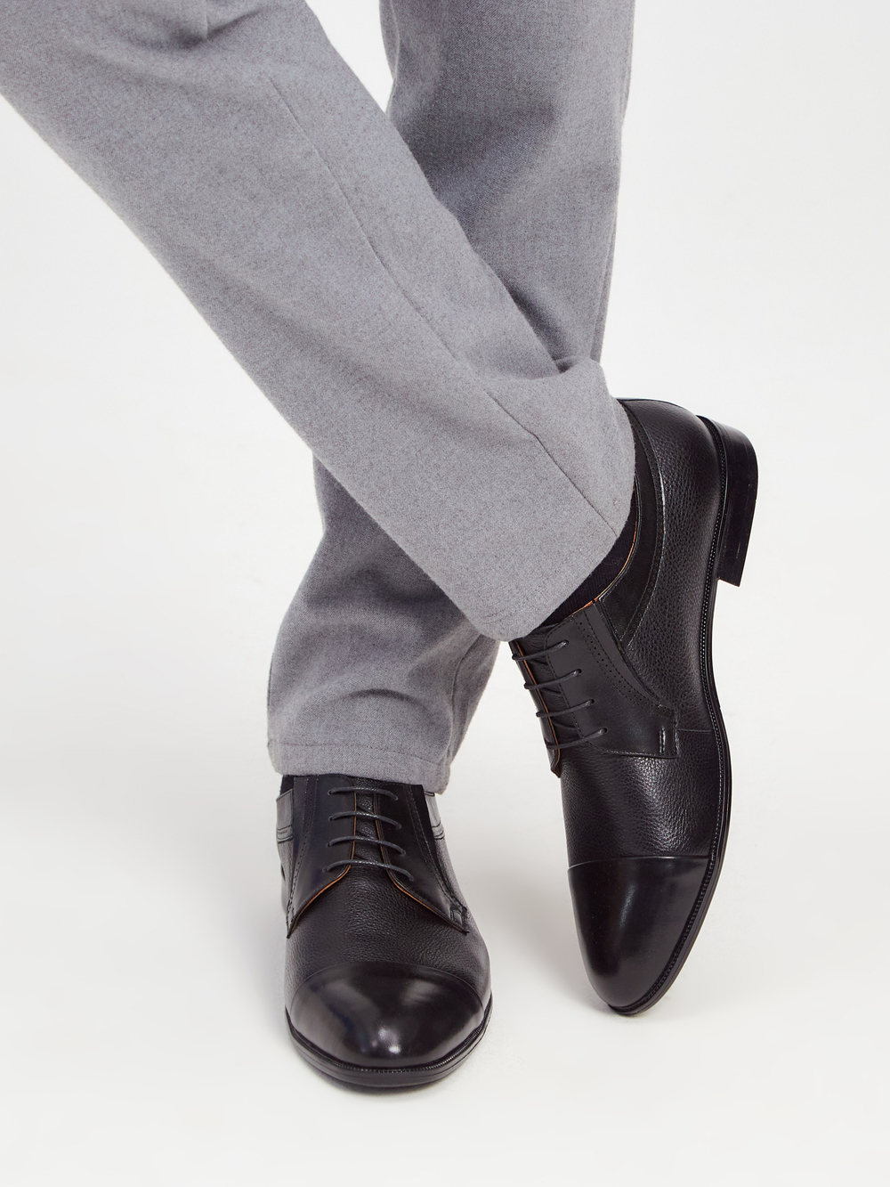 Мужские деловые туфли из комбинированной кож, черные Dress Code V5730F