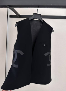 Жилет CHANEL