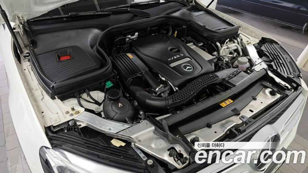 Mercedes-Benz GLC-Class GLC350e 4MATIC Premium — 2019