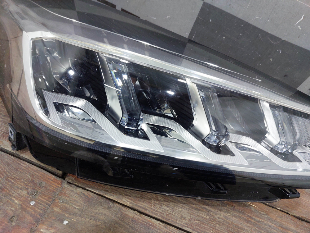 Фара правая LED Chery Tiggo 7 Pro 20-24 Б/У Оригинал 605000200AA