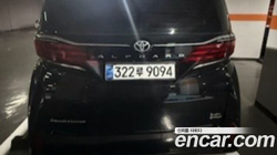 Toyota Alphard 2.5 HEV Executive AWD — 2025