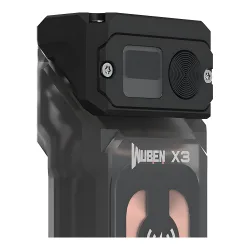Фонарь Wuben X3 Pro, чёрный - крупный план верхней части корпуса с экраном и кнопкой