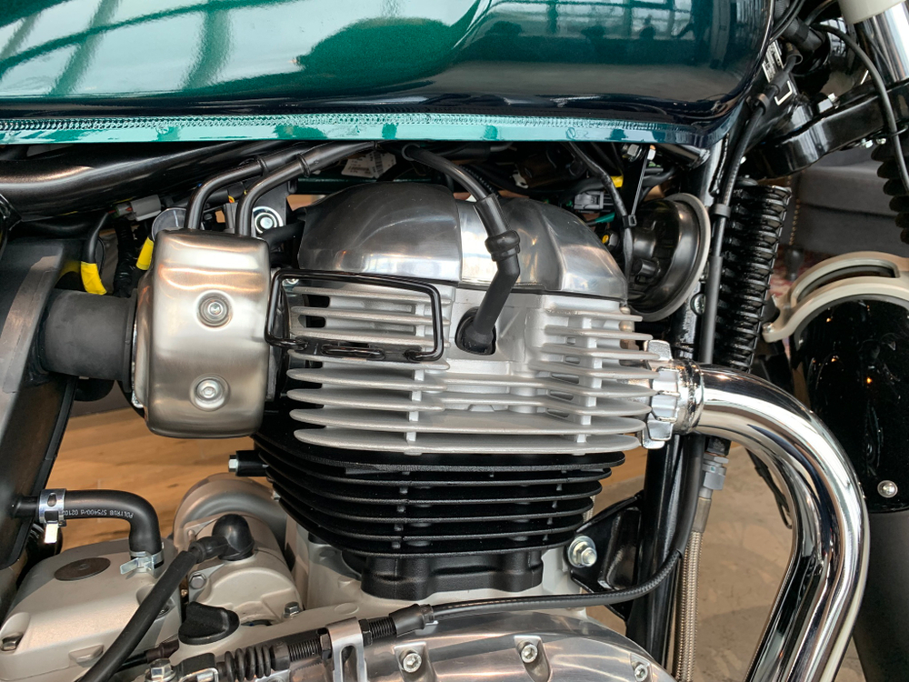 Royal Enfield Interceptor 650 Cali Green (Standard / Single tone) 2025