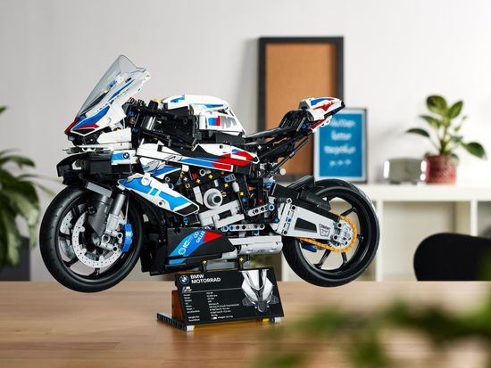 LEGO Technic 42130 BMW M 1000 RR